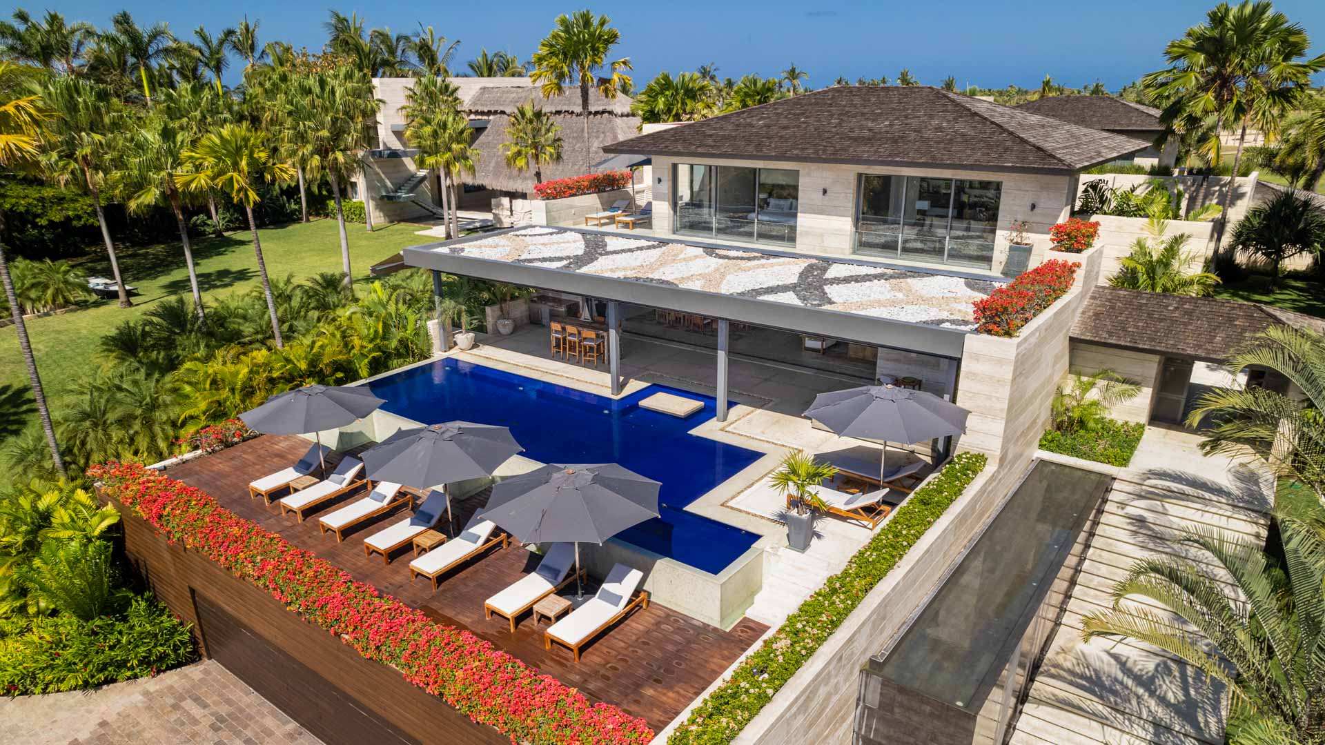 8-Bedroom Luxury Villa in Lagos del Mar